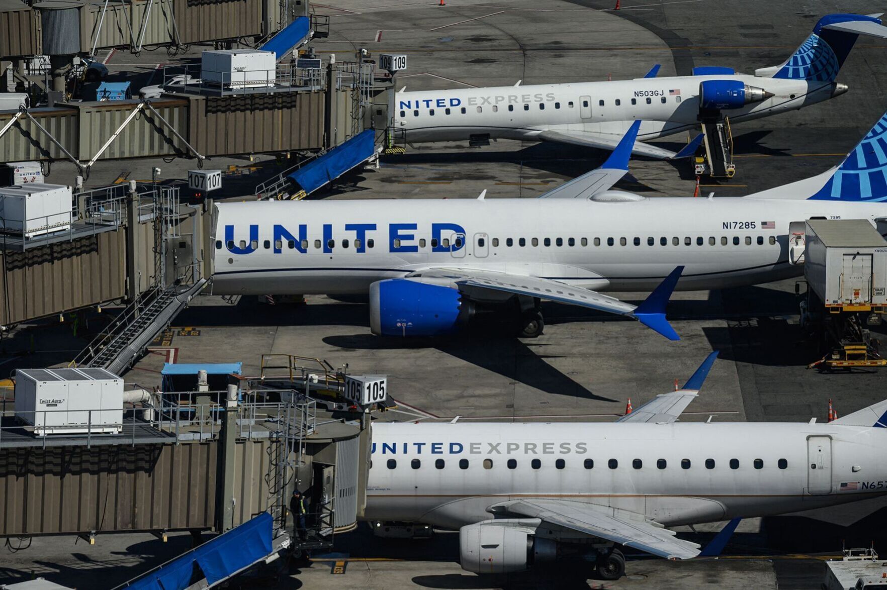 United delays all flights nationwide due to ‘equipment outage’